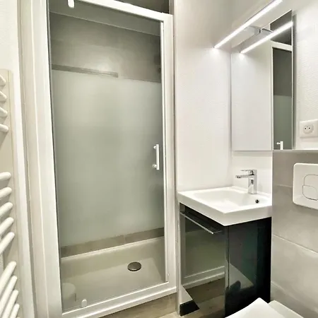Le Petit Frontalier Apartamento *
